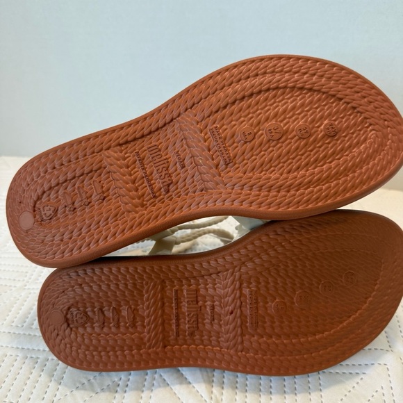 MELISSA Buzios Jelly Sandals Size 8 - Picture 4 of 13